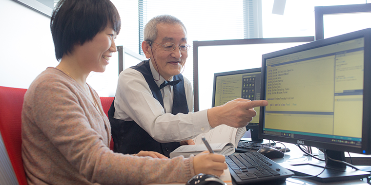 プログラム経験豊富な講師
